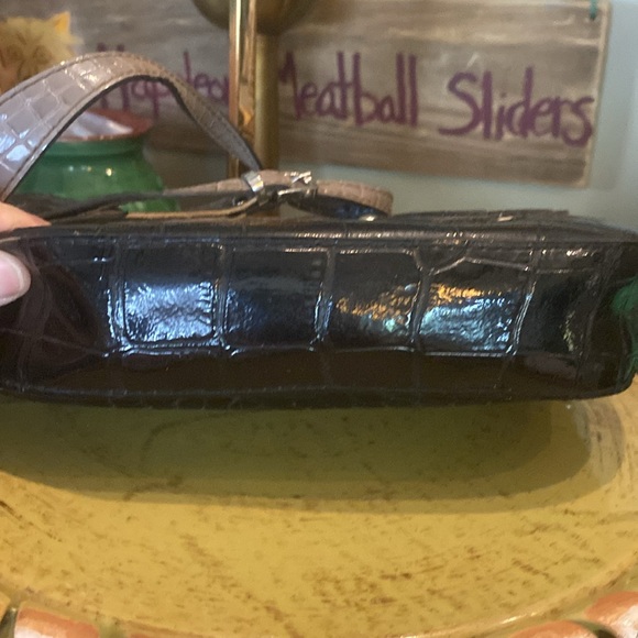 90's Guess Faux Reptile Patent Leather Womens Handbag Purse Chain Strap - Picture 5 of 8